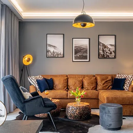 Na Osi Gondoli - Wyciagi Narciarskie, Trasy Rowerowe Tylko 70 Metrow Lägenhet