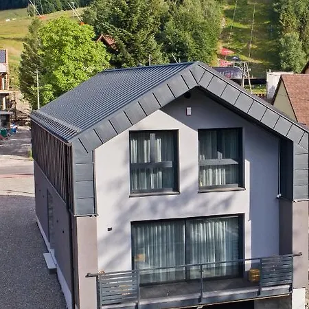 Na Osi Gondoli - Wyciagi Narciarskie, Trasy Rowerowe Tylko 70 Metrow * Szczyrk